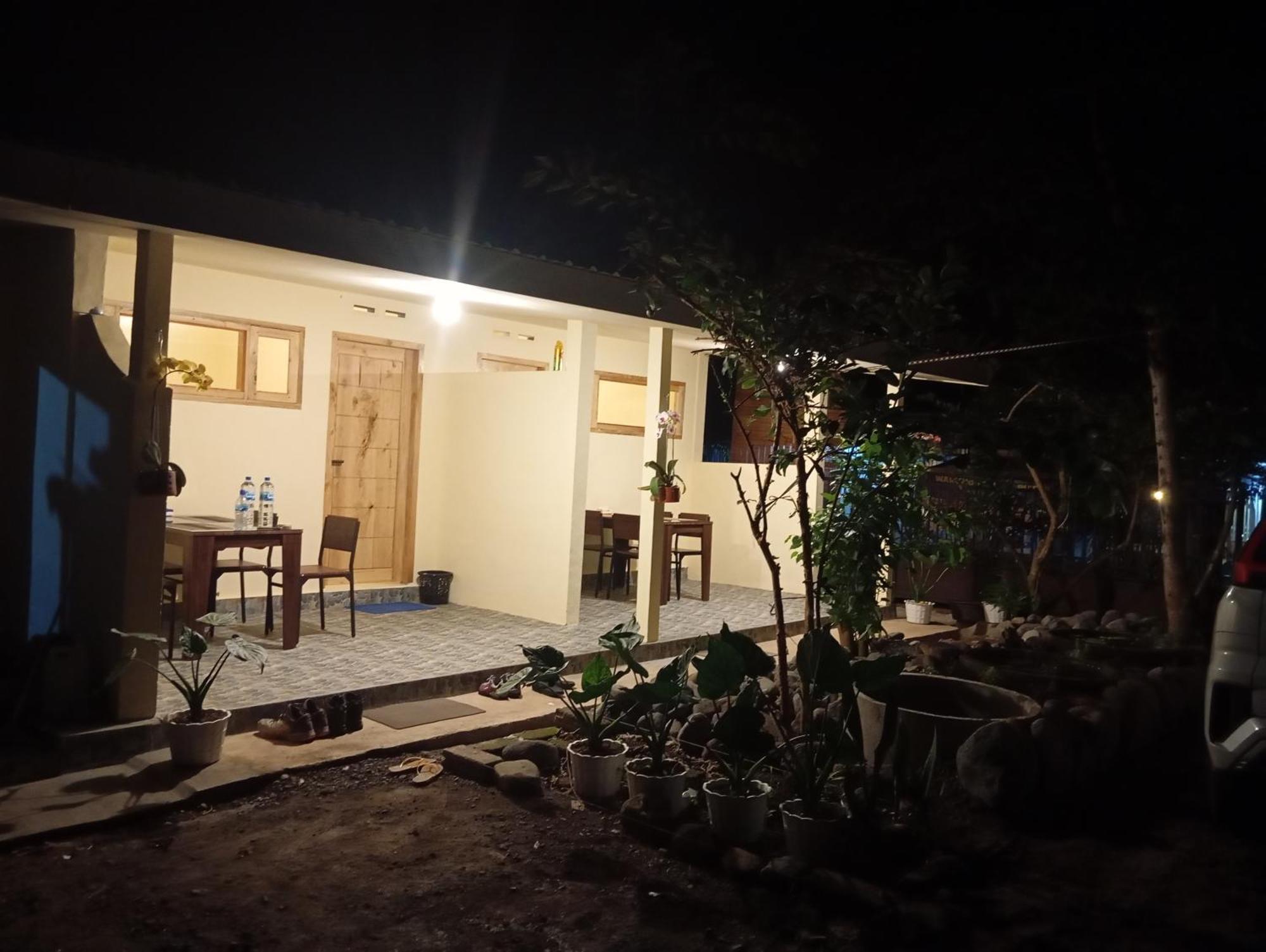 Rumah Kawan Senaru House Of Friend Exterior foto